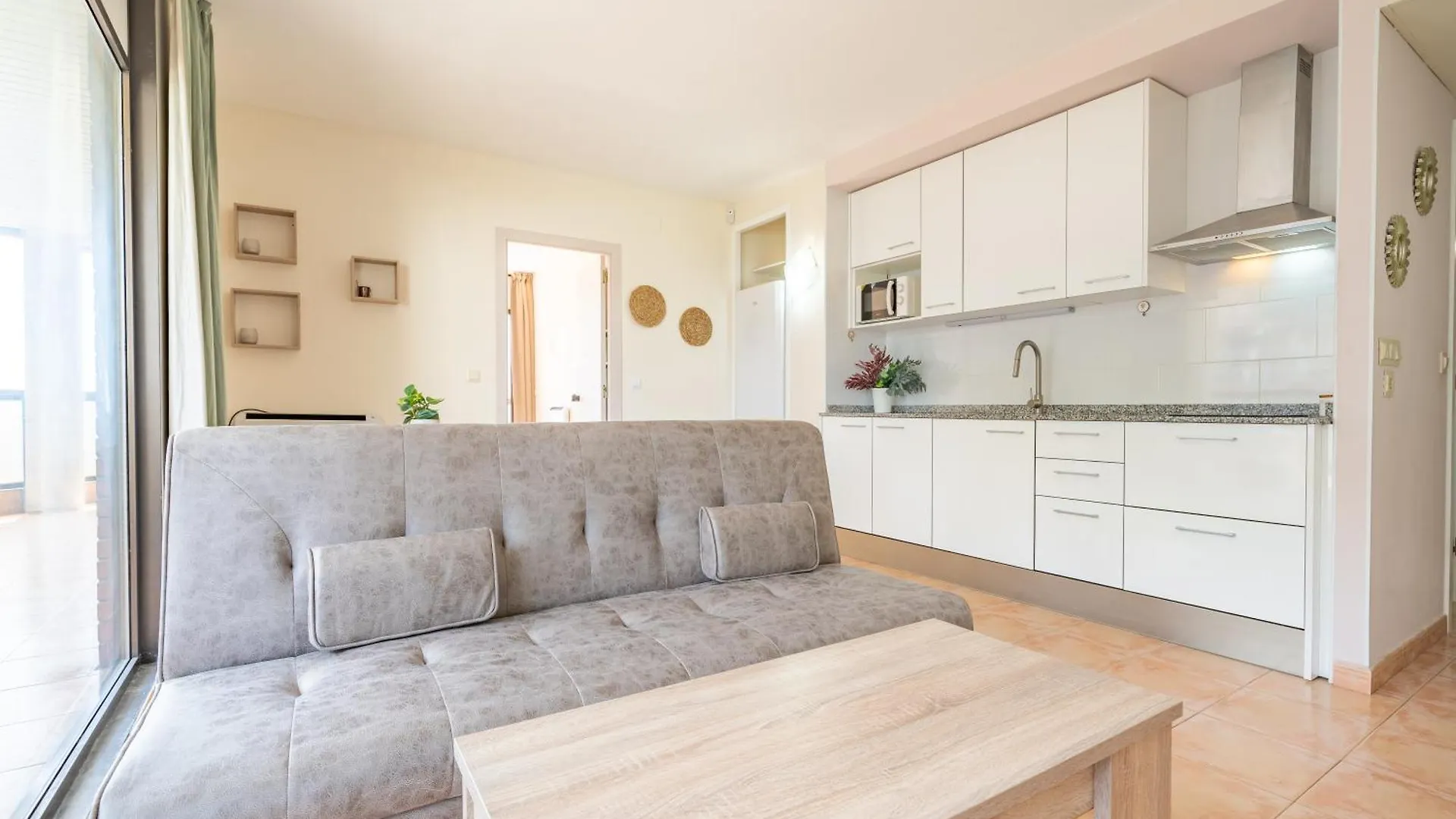 Homeholidaysrentals Barcelona-Costa Barcelona 말그라트데마르 0*,  스페인