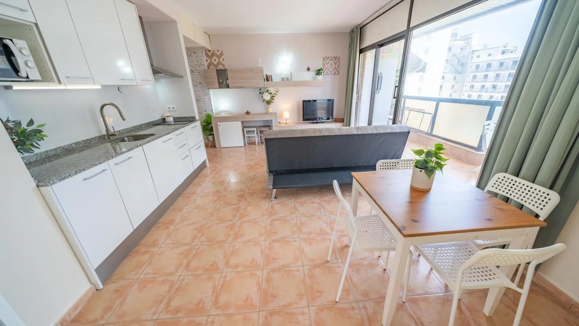 Homeholidaysrentals Barcelona-Costa Barcelona 말그라트데마르 0*,  스페인