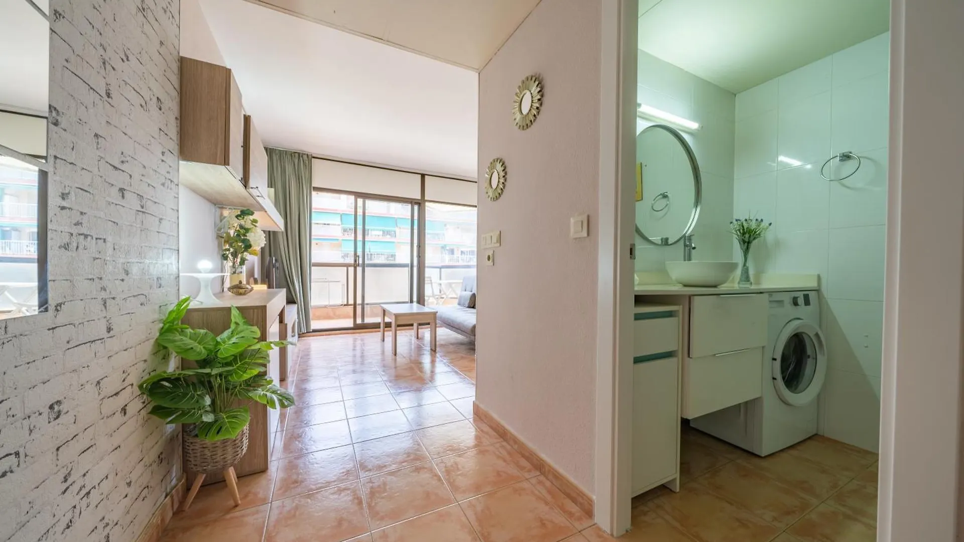 Homeholidaysrentals Barcelona-Costa Barcelona 말그라트데마르